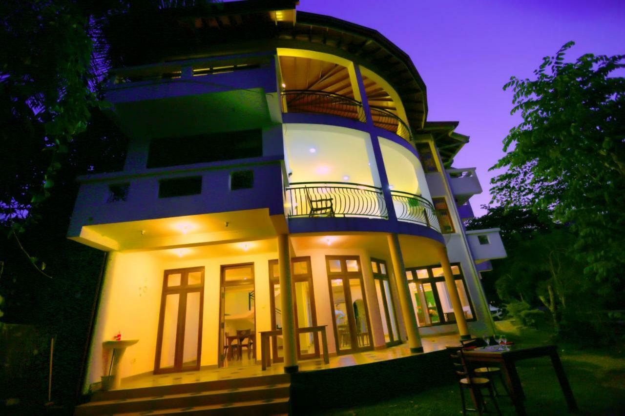 Hotel Mahaweli Spring Sirimalwatta Exterior photo